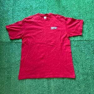 Vintage 90s Single Stitch Red Levi’s T-Shirt Size L